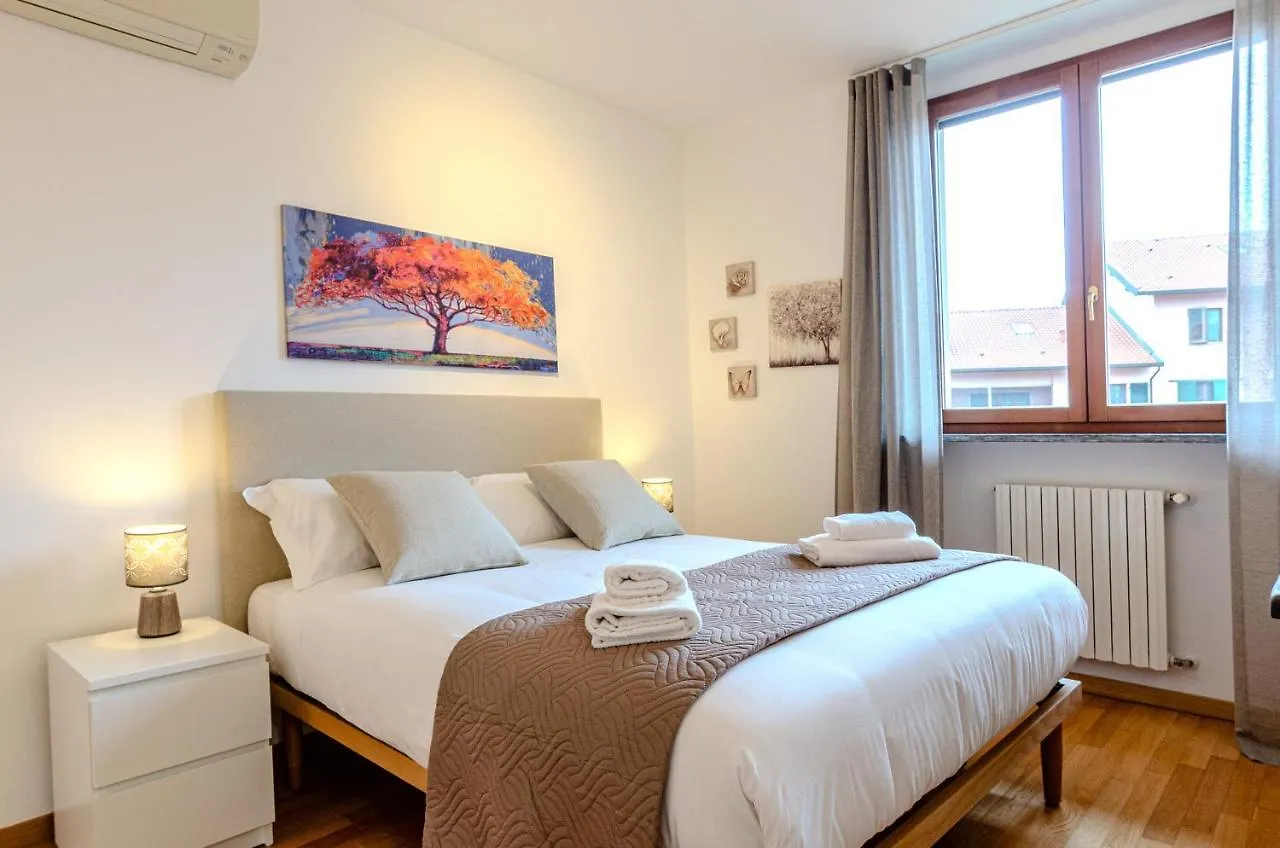 Park View Apartment - Milano Navigli 0*, Milan Italy